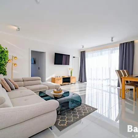 Apartmanhotel Balticon Westin House -luksusowy 70m2 , Basen Pool, Sauna, Parking Inklusive