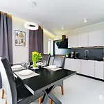 Balticon Westin House -luksusowy 70m2 , Basen Pool, Sauna, Parking Inklusive Kołobrzeg