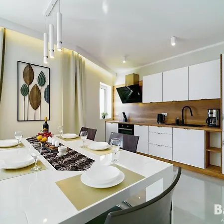 Balticon Westin House -luksusowy 70m2 , Basen Pool, Sauna, Parking Inklusive 아파트호텔 코워브제크