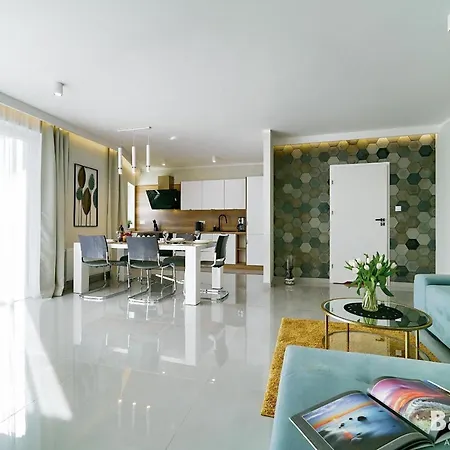 公寓式酒店 Balticon Westin House -luksusowy 70m2 , Basen Pool, Sauna, Parking Inklusive 科沃布热格