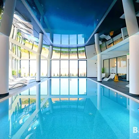 Balticon Westin House -luksusowy 70m2 , Basen Pool, Sauna, Parking Inklusive 科沃布热格