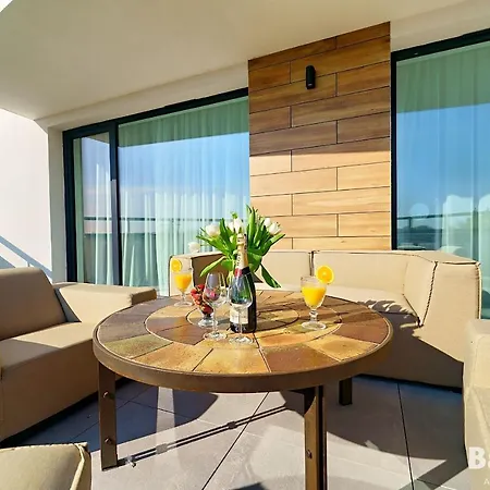 Balticon Westin House -luksusowy 70m2 , Basen Pool, Sauna, Parking Inklusive 3* 科沃布热格