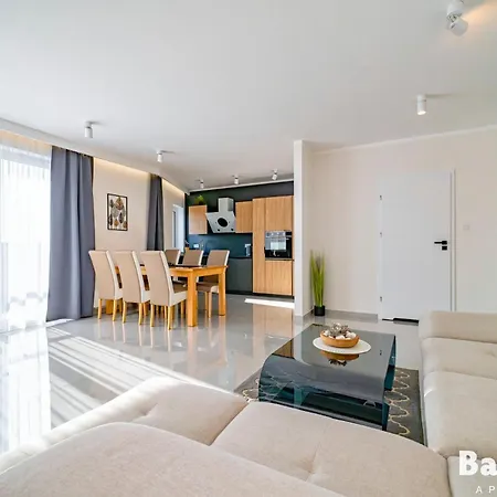 Balticon Westin House -luksusowy 70m2 , Basen Pool, Sauna, Parking Inklusive Apartmanhotel Kołobrzeg