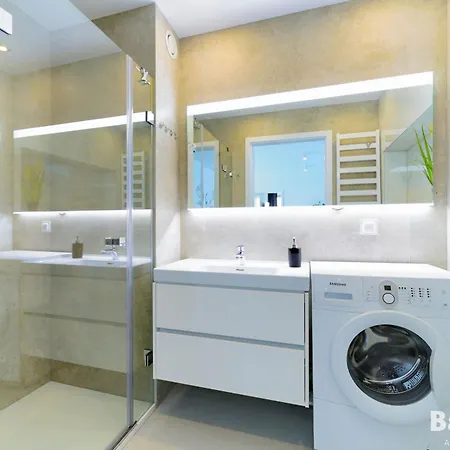 Balticon Westin House -luksusowy 70m2 , Basen Pool, Sauna, Parking Inklusive 科沃布热格