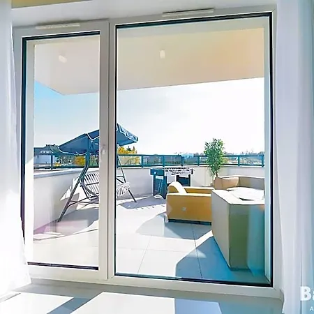 Balticon Westin House -luksusowy 70m2 , Basen Pool, Sauna, Parking Inklusive 3* 코워브제크