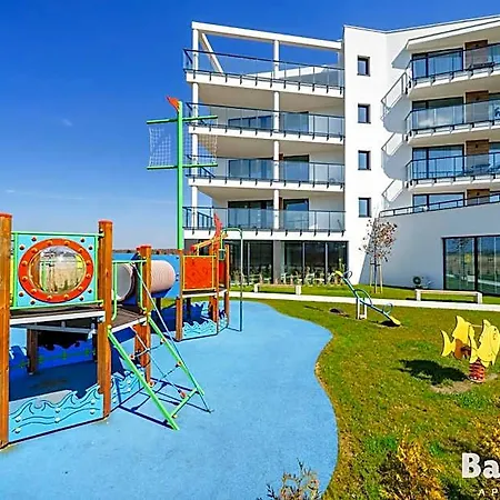 Balticon Westin House -luksusowy 70m2 , Basen Pool, Sauna, Parking Inklusive 3* 코워브제크