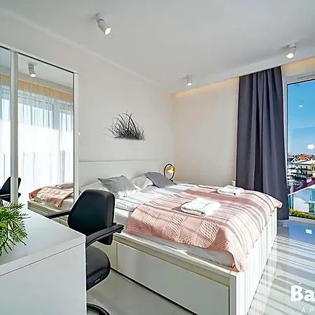 Balticon Westin House -luksusowy 70m2 , Basen Pool, Sauna, Parking Inklusive 아파트호텔
