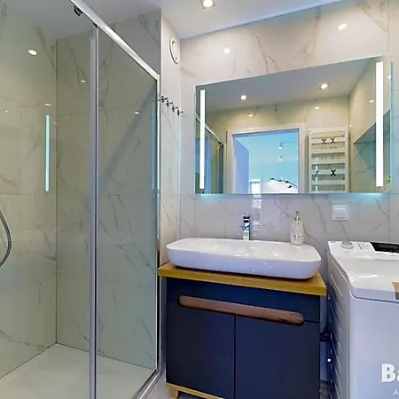 Balticon Westin House -luksusowy 70m2 , Basen Pool, Sauna, Parking Inklusive 아파트호텔 3*