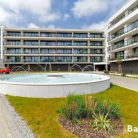 Balticon Westin House -luksusowy 70m2 , Basen Pool, Sauna, Parking Inklusive 3* 코워브제크