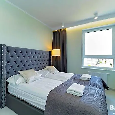 Balticon Westin House -luksusowy 70m2 , Basen Pool, Sauna, Parking Inklusive 코워브제크
